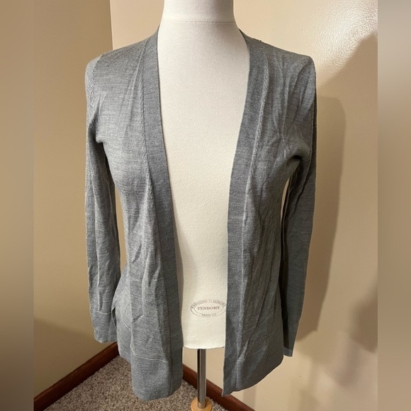 LOFT Gray Lightweight Wool Blend Cardigan Sz XS EUC - Picture 1 of 5